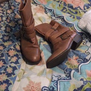Steve Madden boots